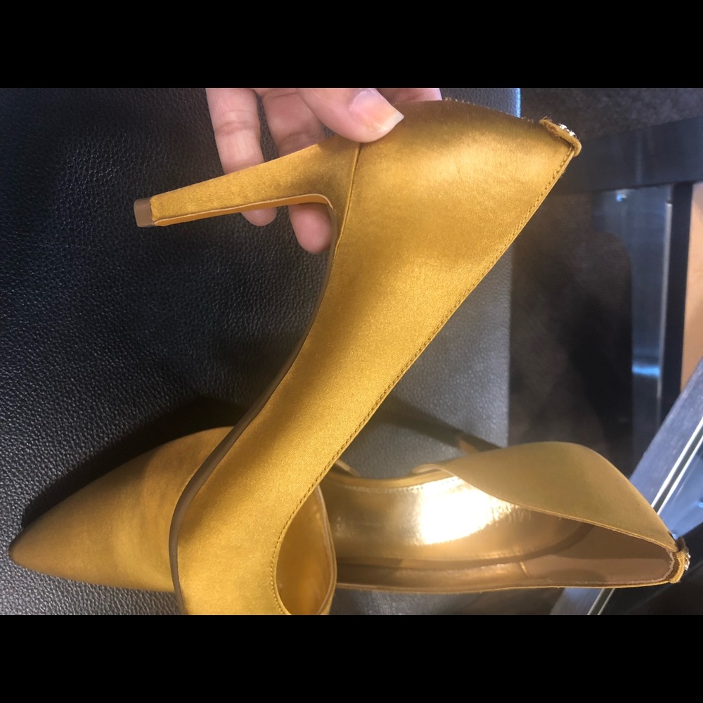 Micheal Kors pumps